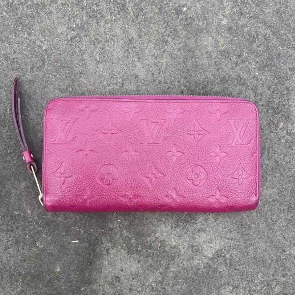 Louis Vuitton Empreinte Leather Fuchsia Zippy Wallet - Picture 1 of 14